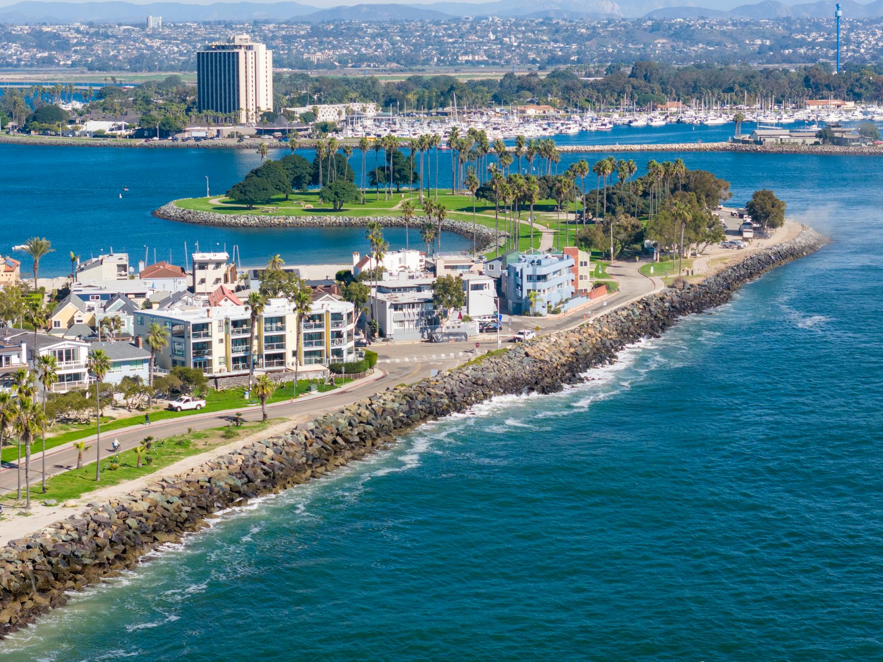 Pros and Cons of Living in La Mesa